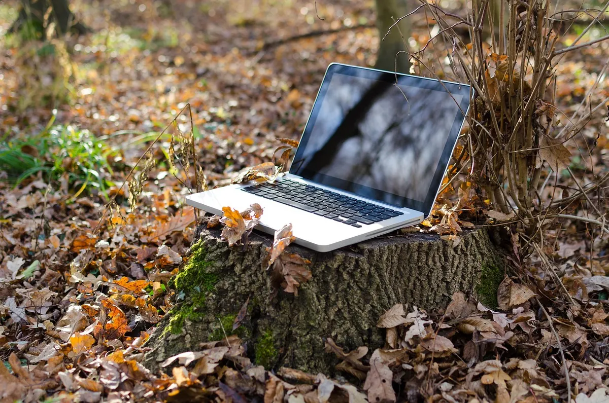 30-Day Writing Prompts for Autumn: Cosy, Moody and Local